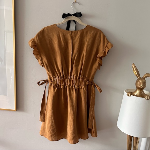 Zara short dress in chocolate colour. Ruching sleeves. Worn twice only. - Picture 3 of 3